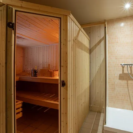 Melusine - Big W Pool, Sauna, Huge Terrace, Views & Privacy! Chalet